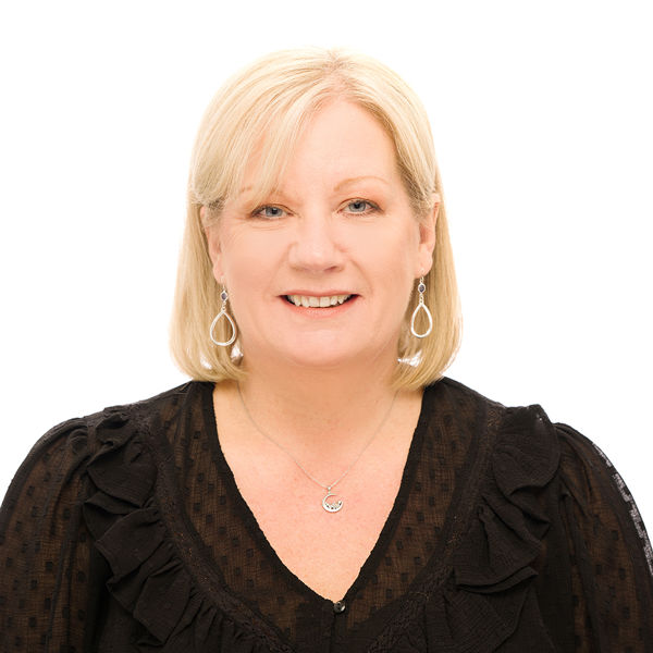 Caroline Oldham
